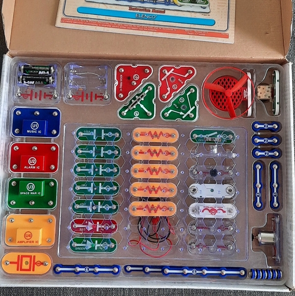 Elenco ElectronicsSnap Circuits 300-in-1 - Picture 4 of 5